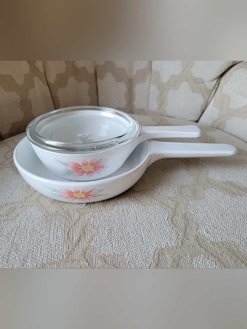 CORNINGWARE THREE PIECE SET FRY PAN & SAUCEPAN with PYREX GLASS LID PINK PEONY